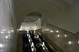 Escalier mécanique.