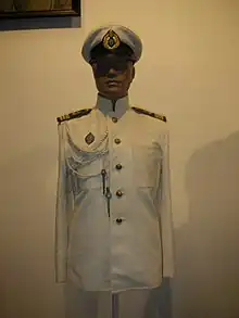 Lieutenant de la flotte.