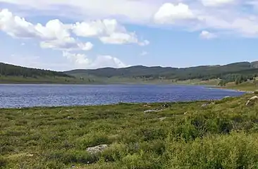 Le lac, vue vers le nord.