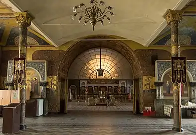 L'église et le réfectoire en 2013 (avant la restauration des peintures du plafond en 2014).