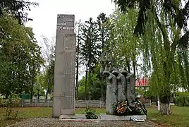 mémorial à la Seconde Guerre mondiale à Bokhonyky, classé,