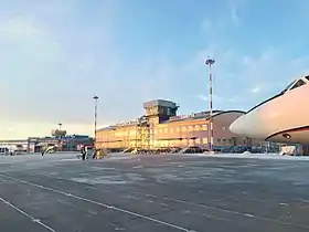 Entrée de l'aéroport international de Sabetta