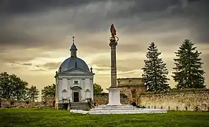 chapelle et colonne classée,