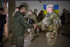 Un homme décoré par le président Volodymyr Zelensky proche de Kharkiv.