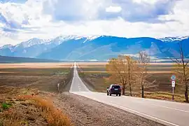 La route dans la steppe de Kouraï.