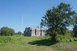 Le château de Seredne, classé,