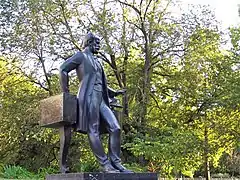 Statue de Tchaïkovski.