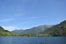 Lac Sobolinoïe dans les Khamar-Daban.