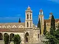 Ancienne et nouvelle cathédrale de Paralímni