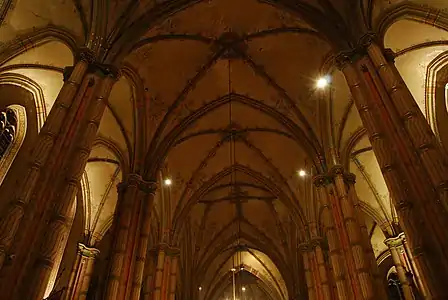 L'intérieur de l'église.