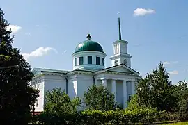 l'église de la Trinité de Helmiaziv, classée,