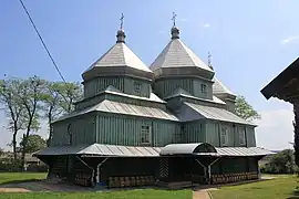 l'église de la Nativité à Chichkivtsi, classée,