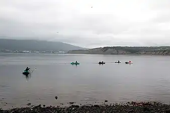 Baie de Gertner avec le mont Martchekan dans les nuages.