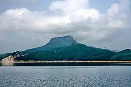 Le mont Wunu et le lac de Huanren