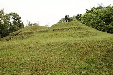 Okadayama Tumulus No.1, kofun atypique de la préfecture de Shimane. VIe siècle.