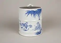 Jarre à eau froide (mizusashi) en porcelaine bleu et blanc d'inspiration chinoise, décor des Sept Sages de la forêt de bambous. Fours de Hirado, fin XVIIIe siècle. Metropolitan Museum of Art.
