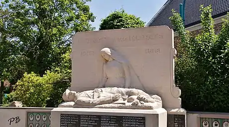 Monument aux morts, Cuincy.