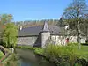 Château de Spontin, sa ferme et les dépendances (M) et ensemble formé par le Château de Spontin, sa ferme et les dépendances et leurs abords immédiats (S)