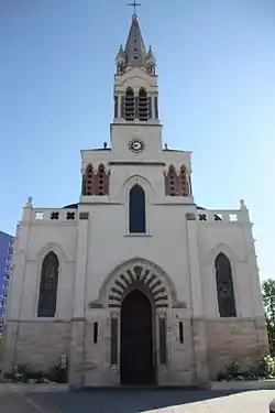 …de l'église Saint-Paul, construite par Louis-Auguste Boileau de 1863 à 1869.