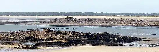 La pointe du Pô et la presqu'île de Quiberon à l'arrière-plan.