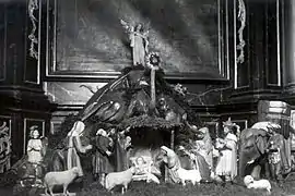 Une crèche à l'intérieur en 1916.