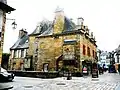 Maison ancienne sur le pont de Rohan.