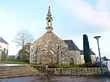 La chapelle Notre-Dame-du-Folgoët (elle date de 1607, sauf le clocher ajouté en 1904).