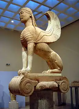 photographie : une statue de sphinx dans un musée