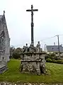 Le calvaire du placître de l'église Saint-Corentin.