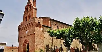 L'église de Saint-Sardos.