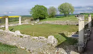 Monument dédié au dieu gaulois Ucuetis et lieu de culte des forgerons et bronziers d'Alésia.