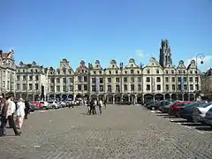 La place des Héros à Arras.