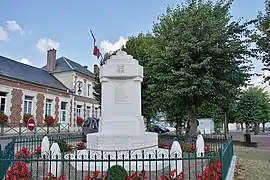 Le monument aux morts.