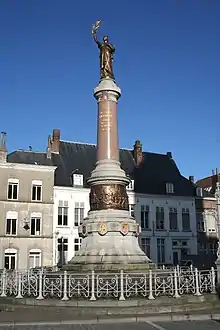 Monument rappelant le souvenir des soldats français morts durant le Siège de la citadelle d'Anvers en 1832. (Tournai, place de Lille).