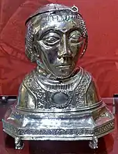 Saint-Jean-du-Doigt : buste reliquaire de saint Mériadec (fin XVe-début XVIe, en argent, musée départemental breton)