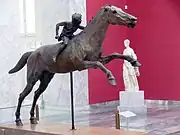 Jockey de l'Artémision. Bronze. H. 2,05 m. Début du IIe siècle (?). MNArch Athènes