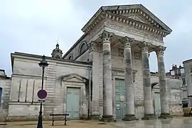 Église Saint-Louis.