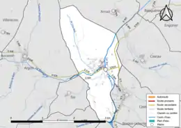 Carte en couleur présentant le réseau hydrographique de la commune