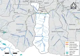 Carte en couleur présentant le réseau hydrographique de la commune