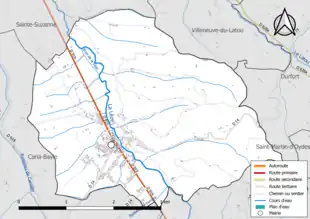 Carte en couleur présentant le réseau hydrographique de la commune