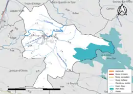 Carte en couleur présentant le réseau hydrographique de la commune