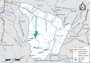 Carte en couleur présentant le réseau hydrographique de la commune