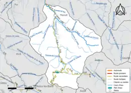 Carte en couleur présentant le réseau hydrographique de la commune