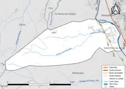 Carte en couleur présentant le réseau hydrographique de la commune