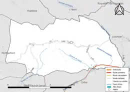 Carte en couleur présentant le réseau hydrographique de la commune