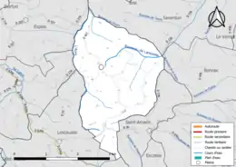 Carte en couleur présentant le réseau hydrographique de la commune