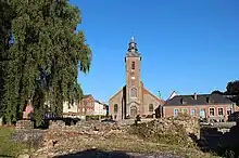 Vestiges aux abords de l'église Notre-Dame de l'Assomption.