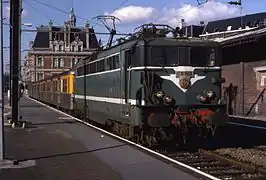 BB 16768 en gare de Valenciennes.