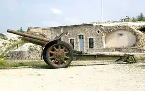 Canon de 105 mm Schneider (fort de la Pompelle).