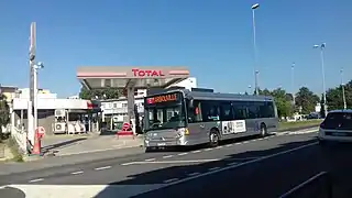 Heuliez Bus GX 327 n°11470 sur la ligne E du réseau R'Bus à Rambouillet.